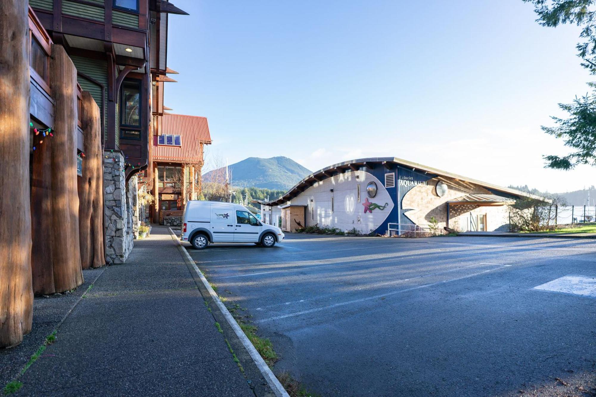 Waterfront Condo In Ucluelet Esterno foto